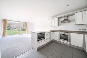 Photo 14- click for photo gallery